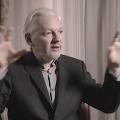 Julian Assange im Jahre 2017 (Bild: Screenshot)