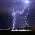 Blitze: Unwetter können schnell Blackouts auslösen (Foto: pixabay.com, skeeze)