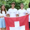 Das Schweizer Team (v.l.n.r.): Jasmin Studer, Linus Lüchinger, Elias Bauer u. Josia John (© Schweizer Informatik Olympiade)