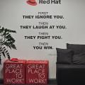 Impression vom Sitz von Red Hat in der Zürcher Europaallee (© Kapi) 