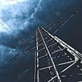 Strommast: Farbcode soll Gefahren für Stromnetze bannen (Foto: DeSa81, pixabay.com)