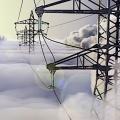 Strommasten: Netz liefert immer genauso viel Strom wie nötig (Foto: Iradl, pixabay.com)